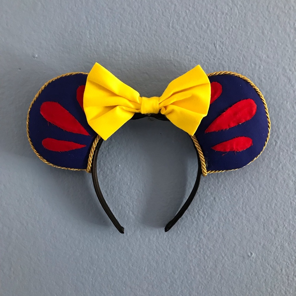 Snow White Minnie Ears